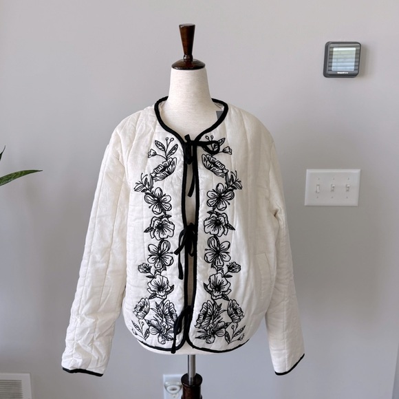 NWT! Primmark Embroidered Quilted Jacket with Front Tie Closure - Super Trendy - Picture 2 of 8